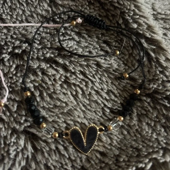 set of 6 heart bracelets - Picture 4 of 7